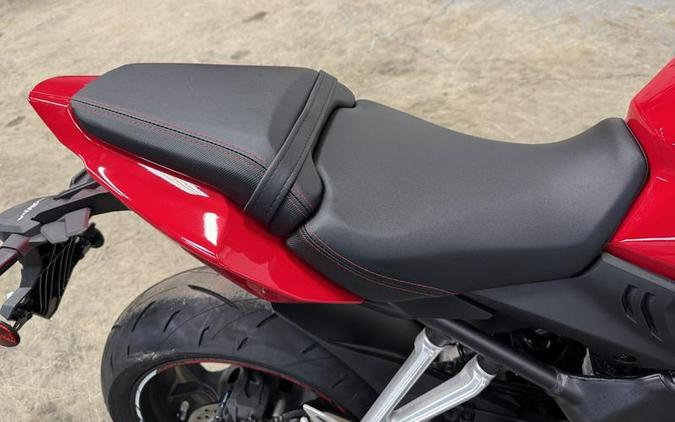 2026 Honda® CBR650R E-Clutch