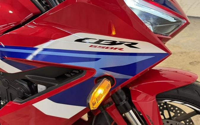 2026 Honda® CBR650R E-Clutch