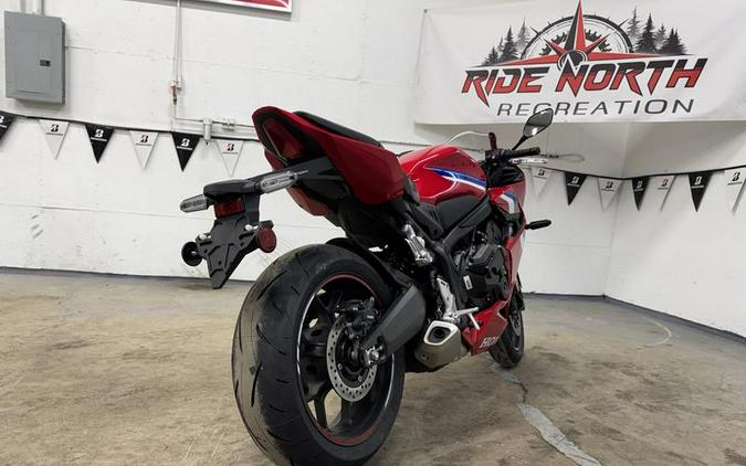 2026 Honda® CBR650R E-Clutch