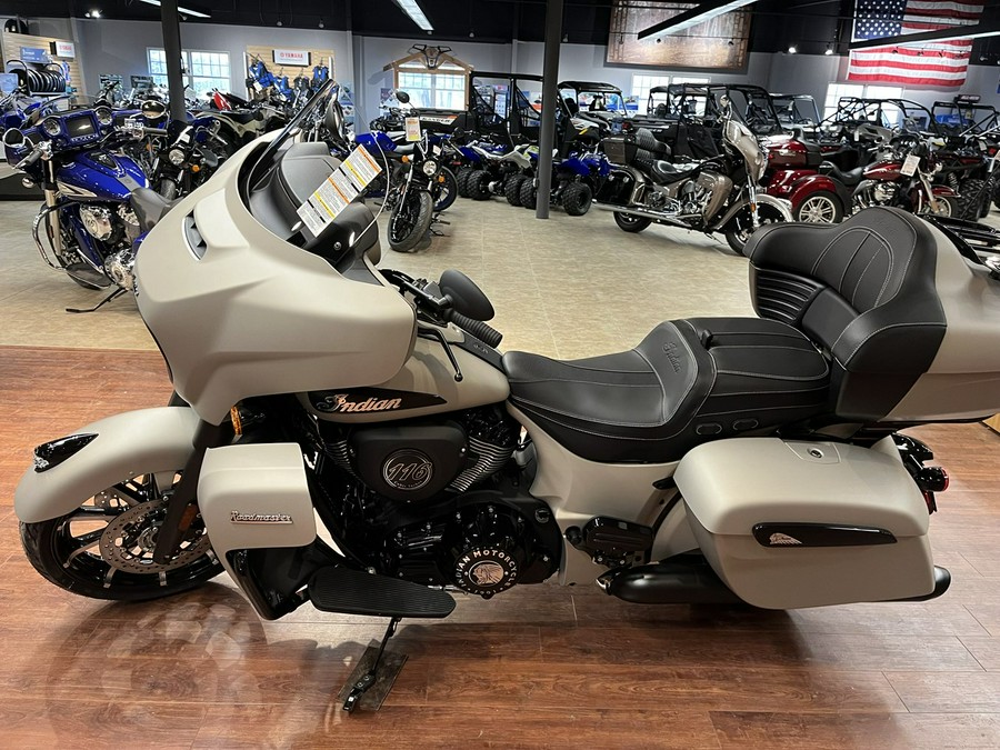 2023 Indian Motorcycle Roadmaster Dark Horse - Color Option