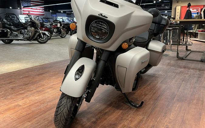 2023 Indian Motorcycle Roadmaster Dark Horse - Color Option