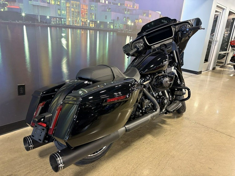 2025 Harley-Davidson FLHX - Street Glide