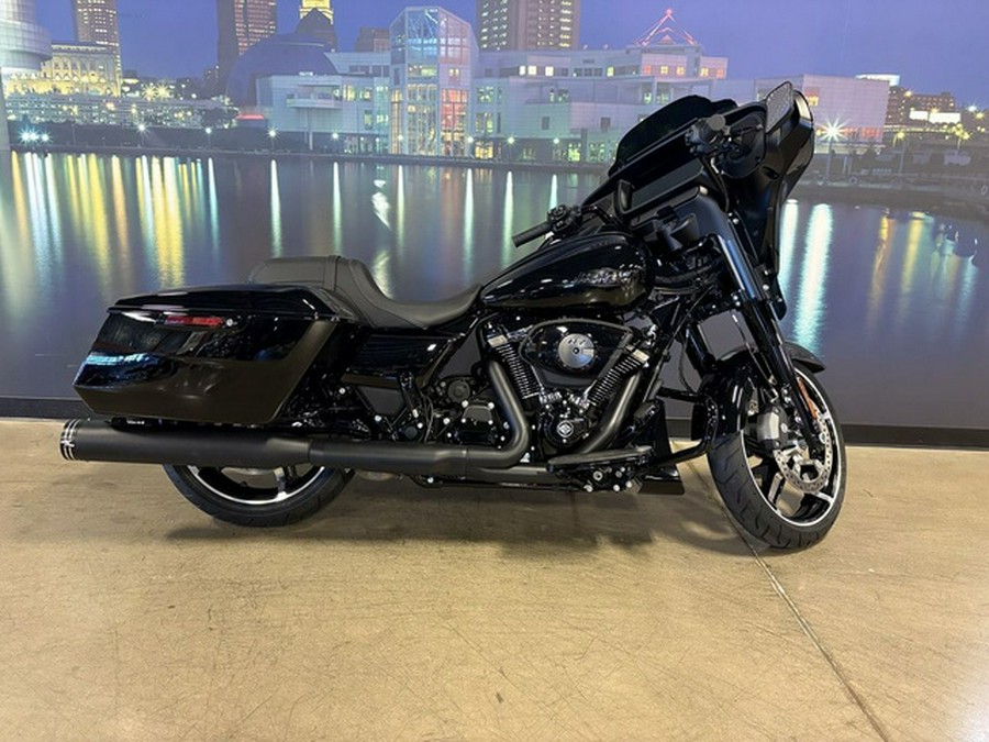 2025 Harley-Davidson FLHX - Street Glide