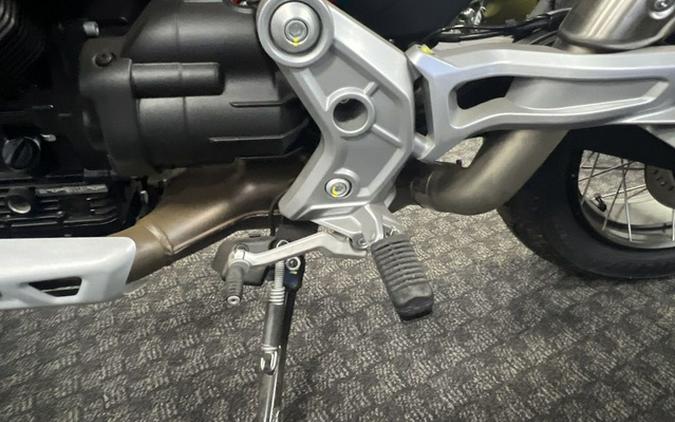 2022 Moto Guzzi V85 TT Adventure E5 E5