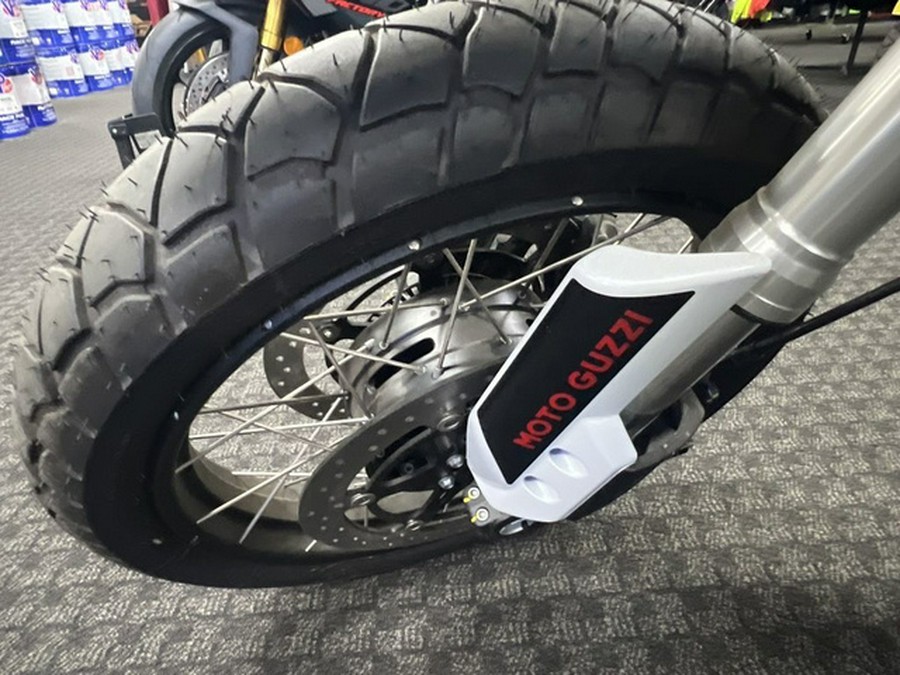 2022 Moto Guzzi V85 TT Adventure E5 E5