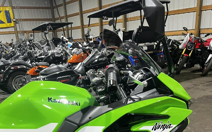 2026 Ninja® 500 Base - Kawasaki