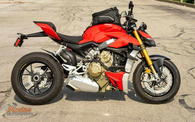 2020 Ducati Streetfighter V4 S Review (25 Fast Facts)