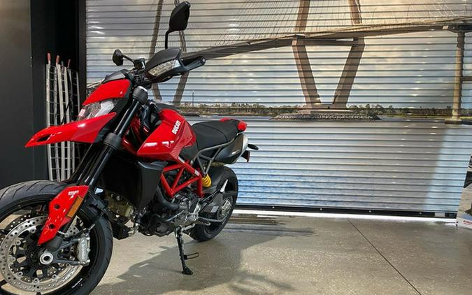 2023 Ducati Hypermotard 950 Ducati Red