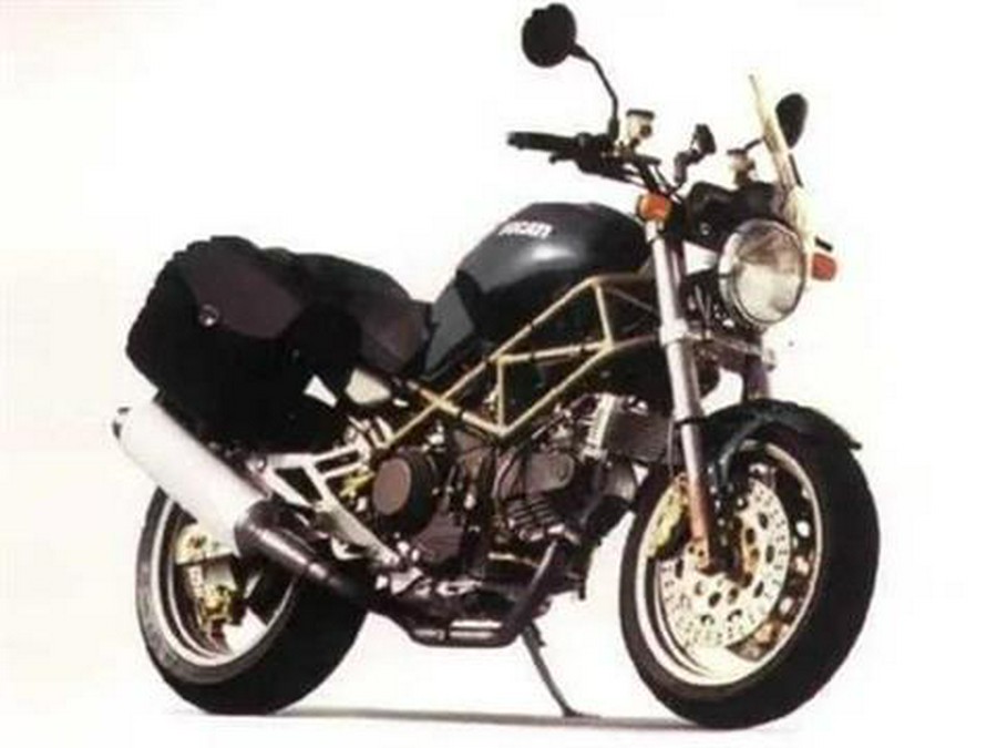 1999 Ducati M900 City