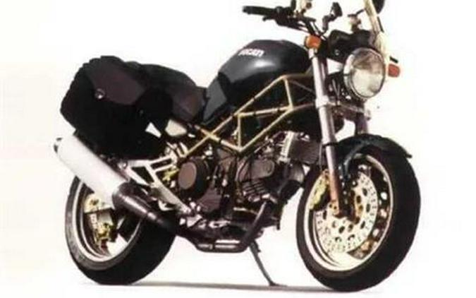 1999 Ducati M900 City