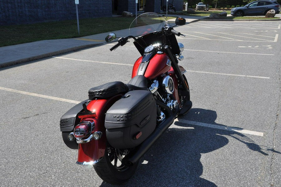 2026 Harley-Davidson® FLHC - Heritage Classic