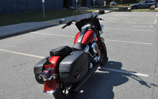 2026 Harley-Davidson® FLHC - Heritage Classic