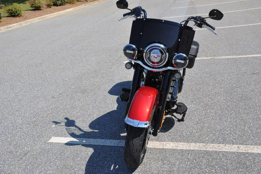 2026 Harley-Davidson® FLHC - Heritage Classic