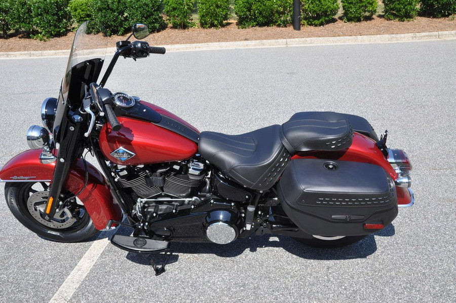 2026 Harley-Davidson® FLHC - Heritage Classic