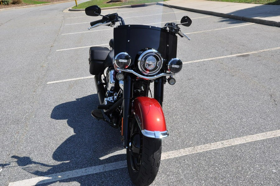 2026 Harley-Davidson® FLHC - Heritage Classic