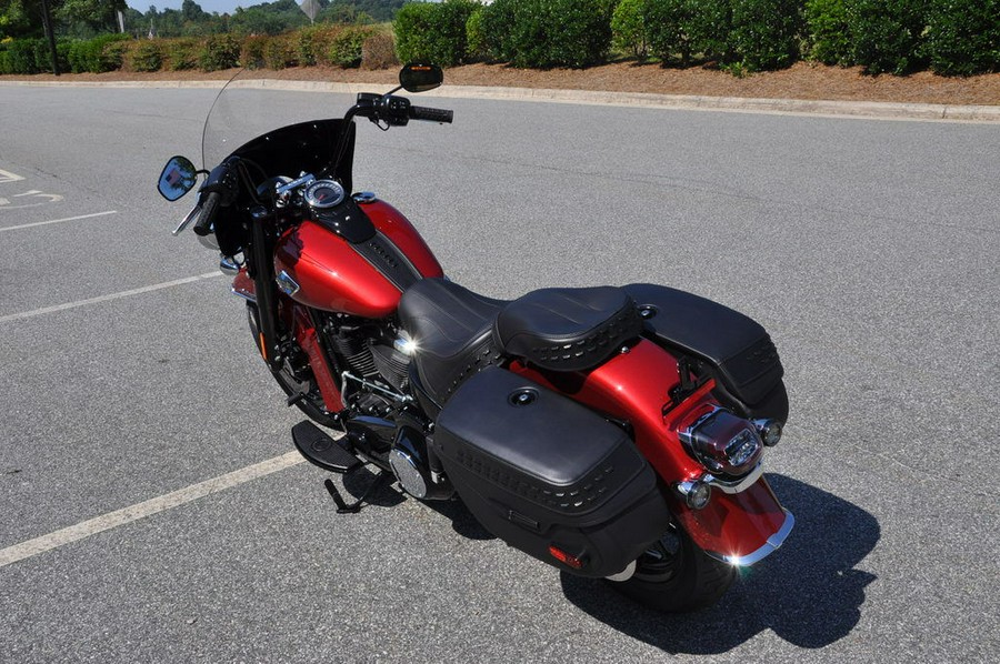 2026 Harley-Davidson® FLHC - Heritage Classic