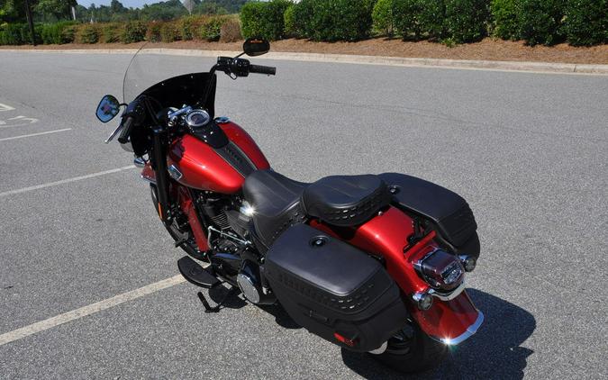 2026 Harley-Davidson® FLHC - Heritage Classic