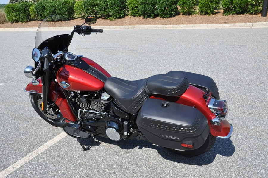 2026 Harley-Davidson® FLHC - Heritage Classic