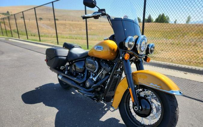 2023 Harley-Davidson Heritage Classic Prospect Gold – Black Finish