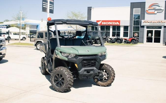 2025 Can-Am® Defender DPS HD7 Compass Green