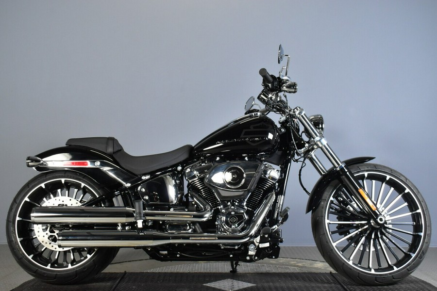 2025 Harley-Davidson Breakout