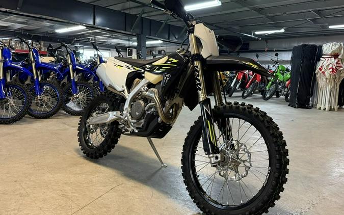 2026 Triumph TF 450-C