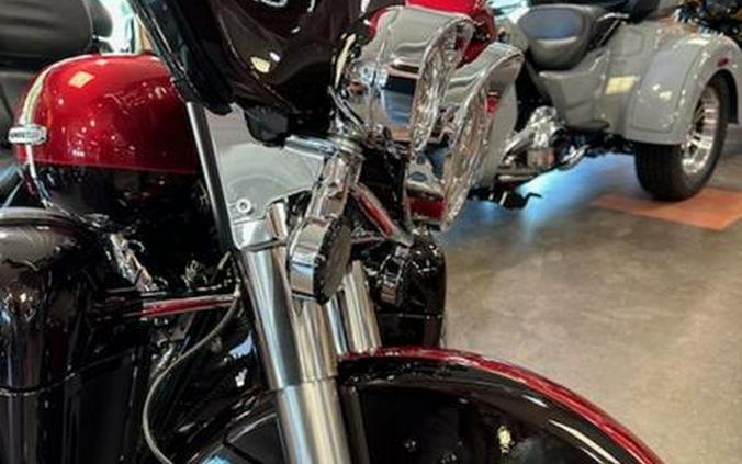 2013 Harley-Davidson® FLHTK - Electra Glide® Ultra Limited