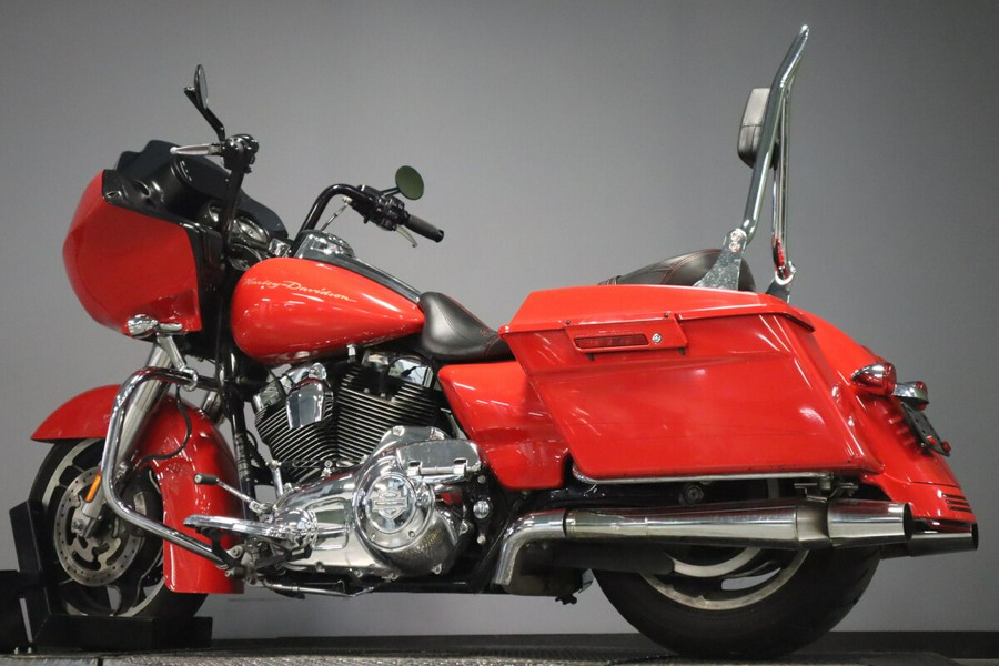 2010 Harley-Davidson Road Glide Custom Scarlet Red