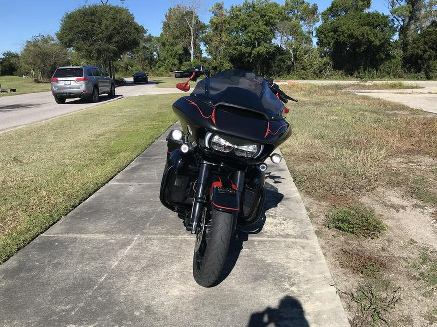 2018 Harley-Davidson® FLTRXSE - CVO™ Road Glide®