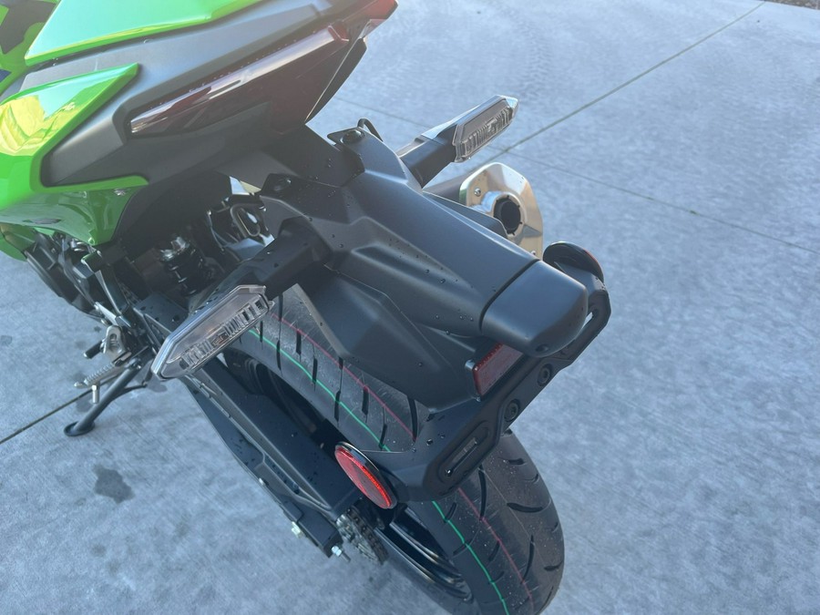 2026 Kawasaki Ninja® 500 SE ABS