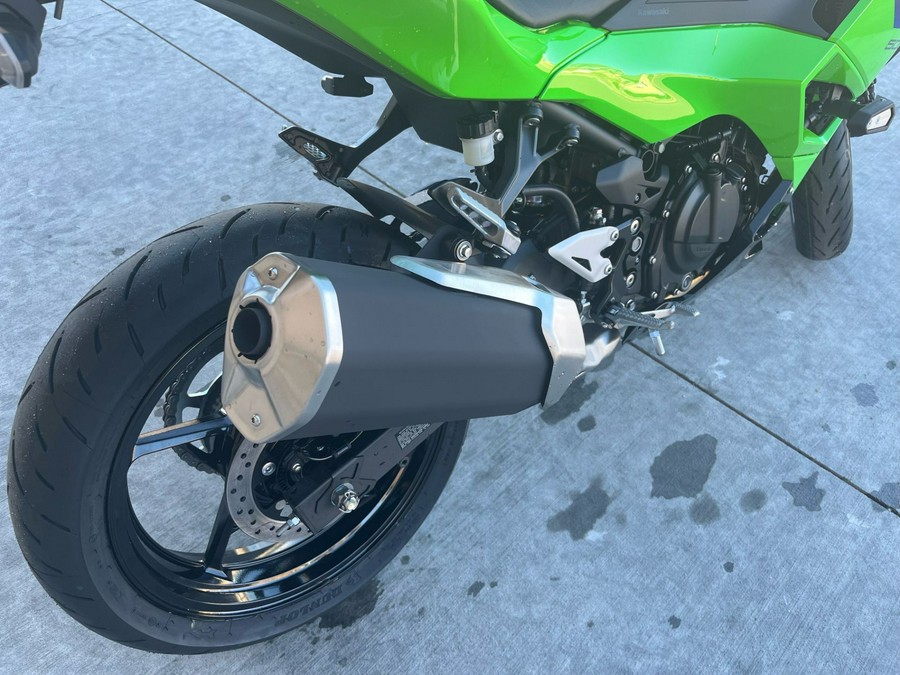 2026 Kawasaki Ninja® 500 SE ABS