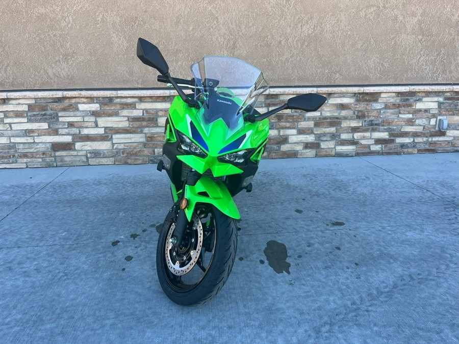 2026 Kawasaki Ninja® 500 SE ABS