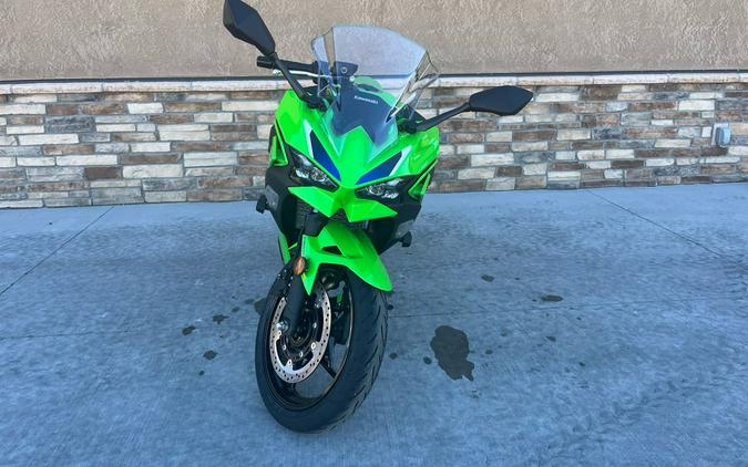 2026 Kawasaki Ninja® 500 SE ABS