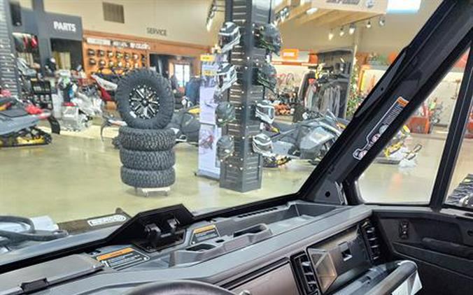 2026 Can-Am Defender MAX XT CAB HD11