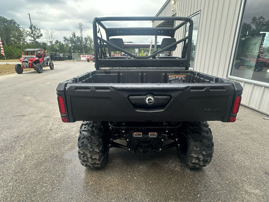 2026 Can-Am Defender HD7