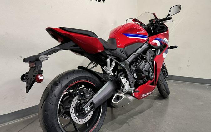 2026 Honda CBR650R E-Clutch