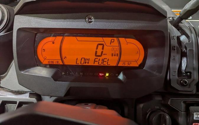 2023 Can-Am Defender Limited HD10