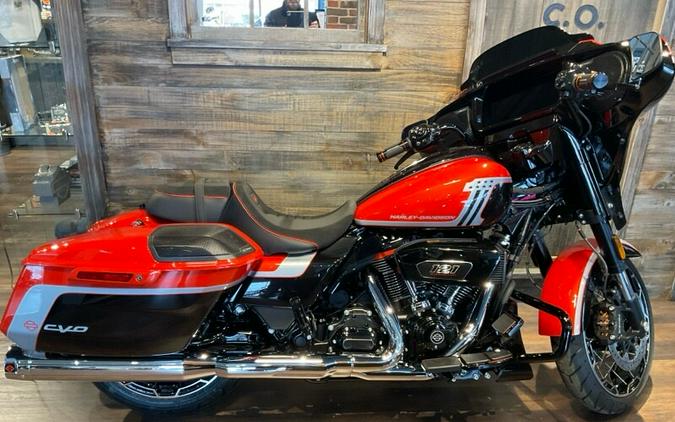 Harley-Davidson® CVO™ Street Glide® 2024 FLHXSE C8-24 Legendary Orange