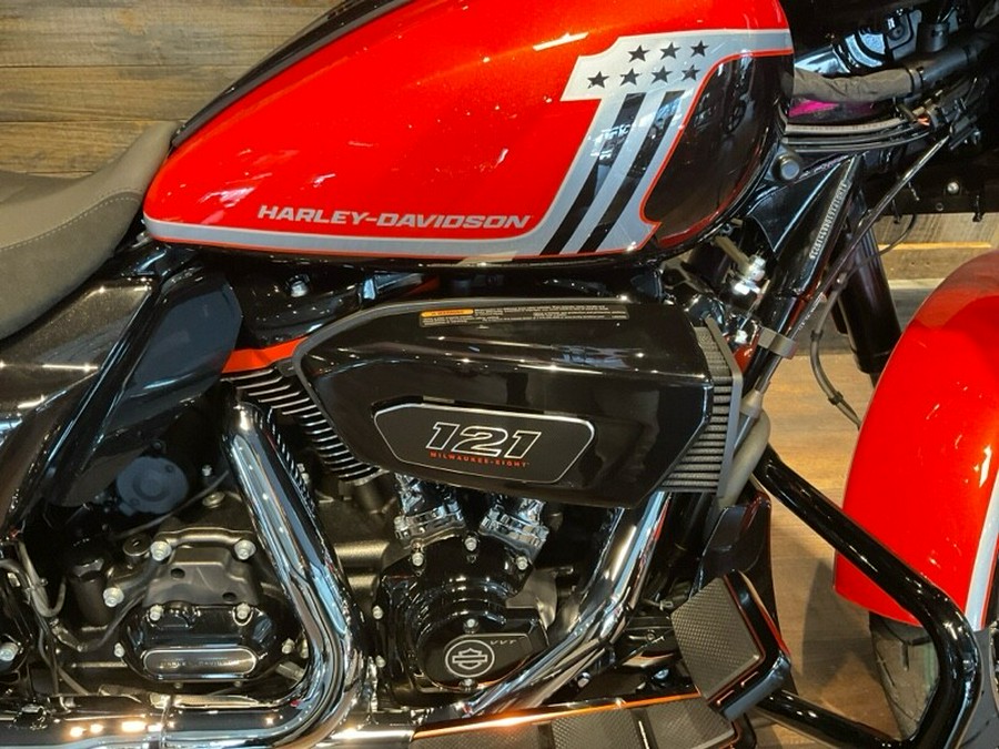 Harley-Davidson® CVO™ Street Glide® 2024 FLHXSE C8-24 Legendary Orange