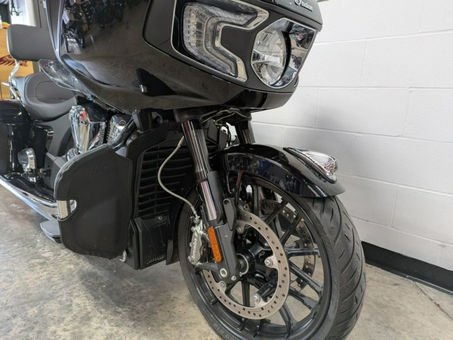 2023 Indian Challenger Black Metallic