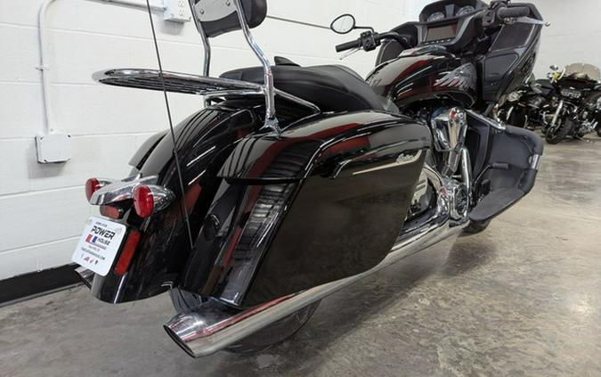 2023 Indian Challenger Black Metallic