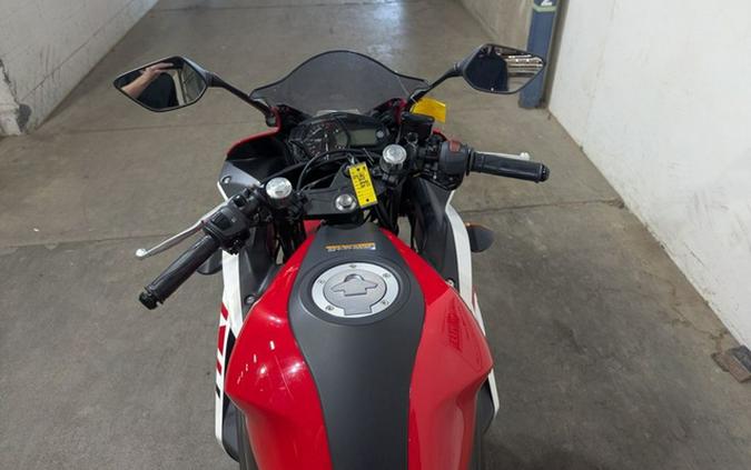 2015 Yamaha YZF R3