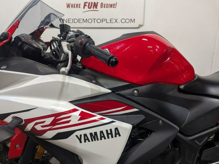 2015 Yamaha YZF R3