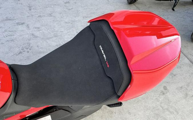 2026 Ducati Diavel V4 Red