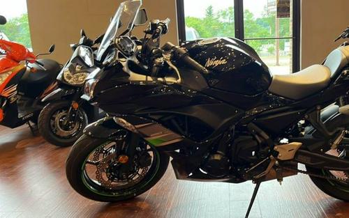 2019 Kawasaki Ninja® 650 ABS Metallic Spark Black