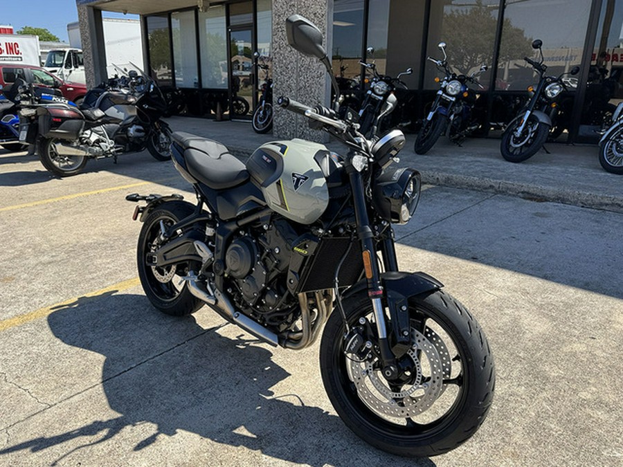 2026 Triumph Trident 660 Stone Grey