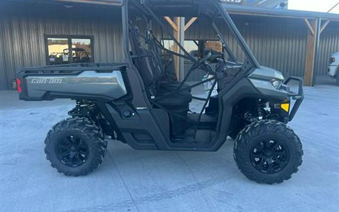 2024 Can-Am Defender XT HD10