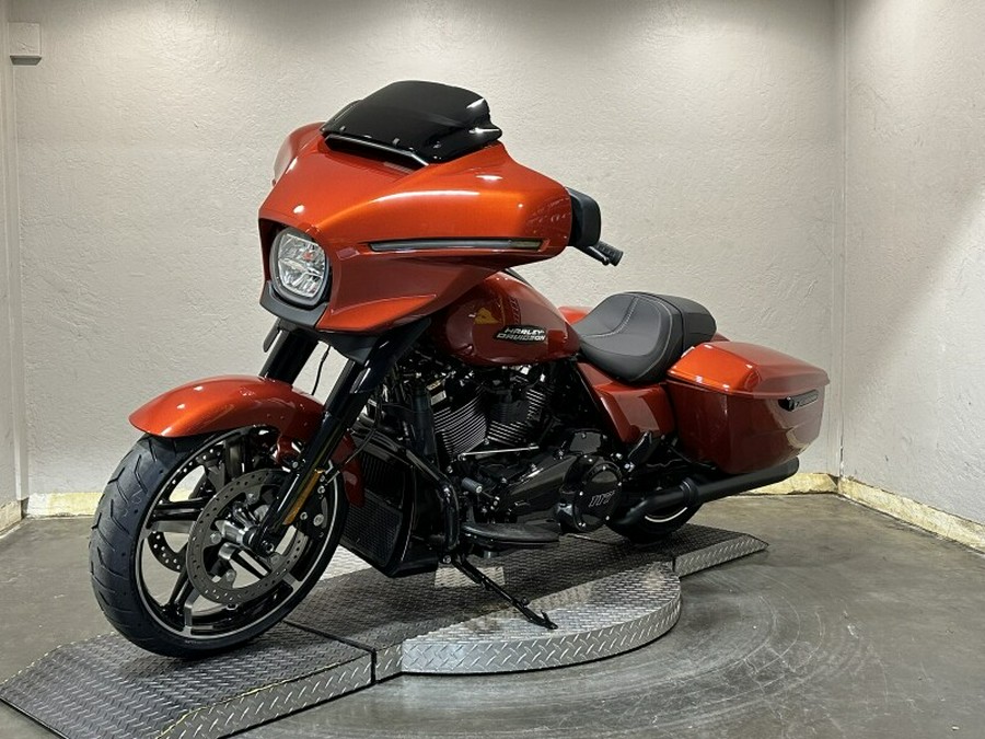 Harley-Davidson Street Glide® 2024 FLHX 84405931 WHISKEY FIRE