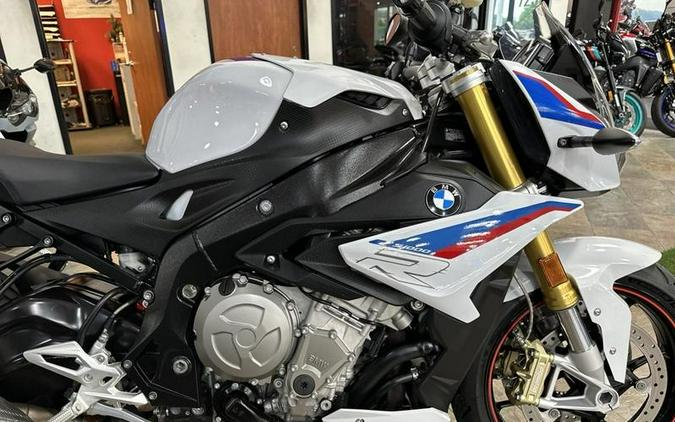 2019 BMW S 1000 R