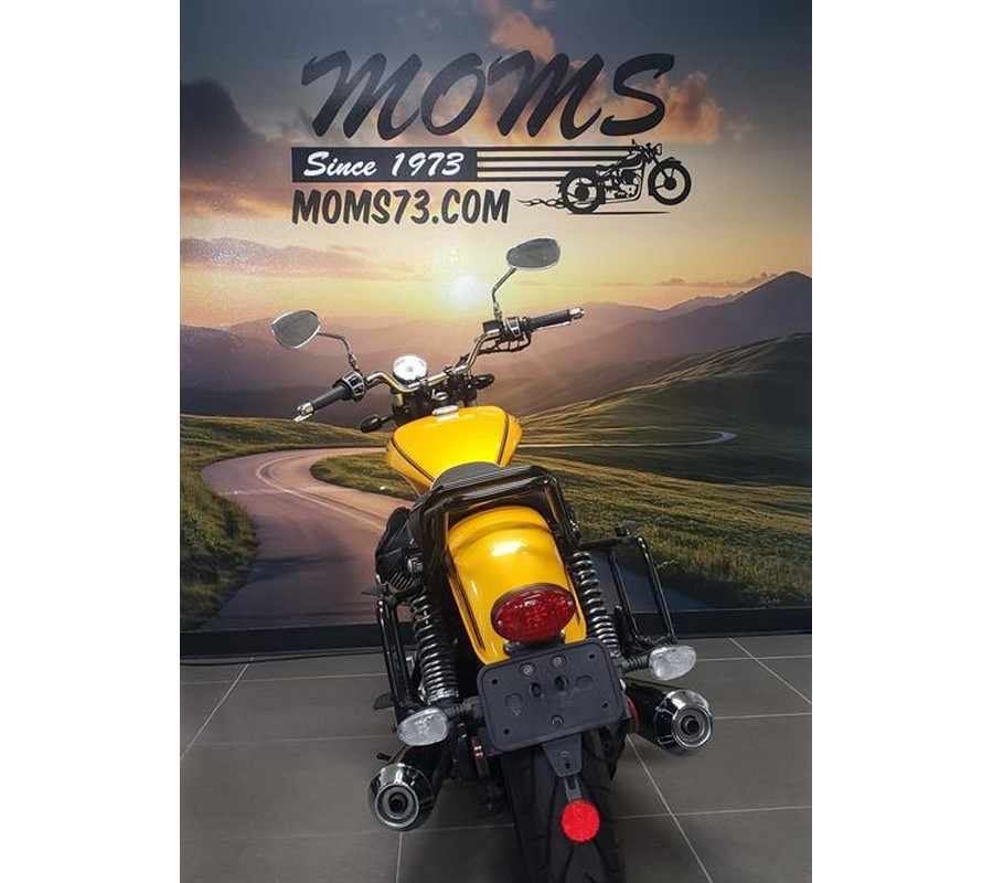 2017 Moto Guzzi V9 Roamer